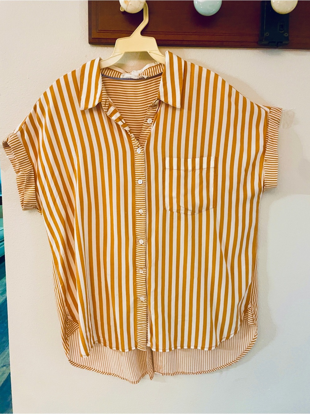 Women’s Short-Sleeve Striped Button-Up Shirt